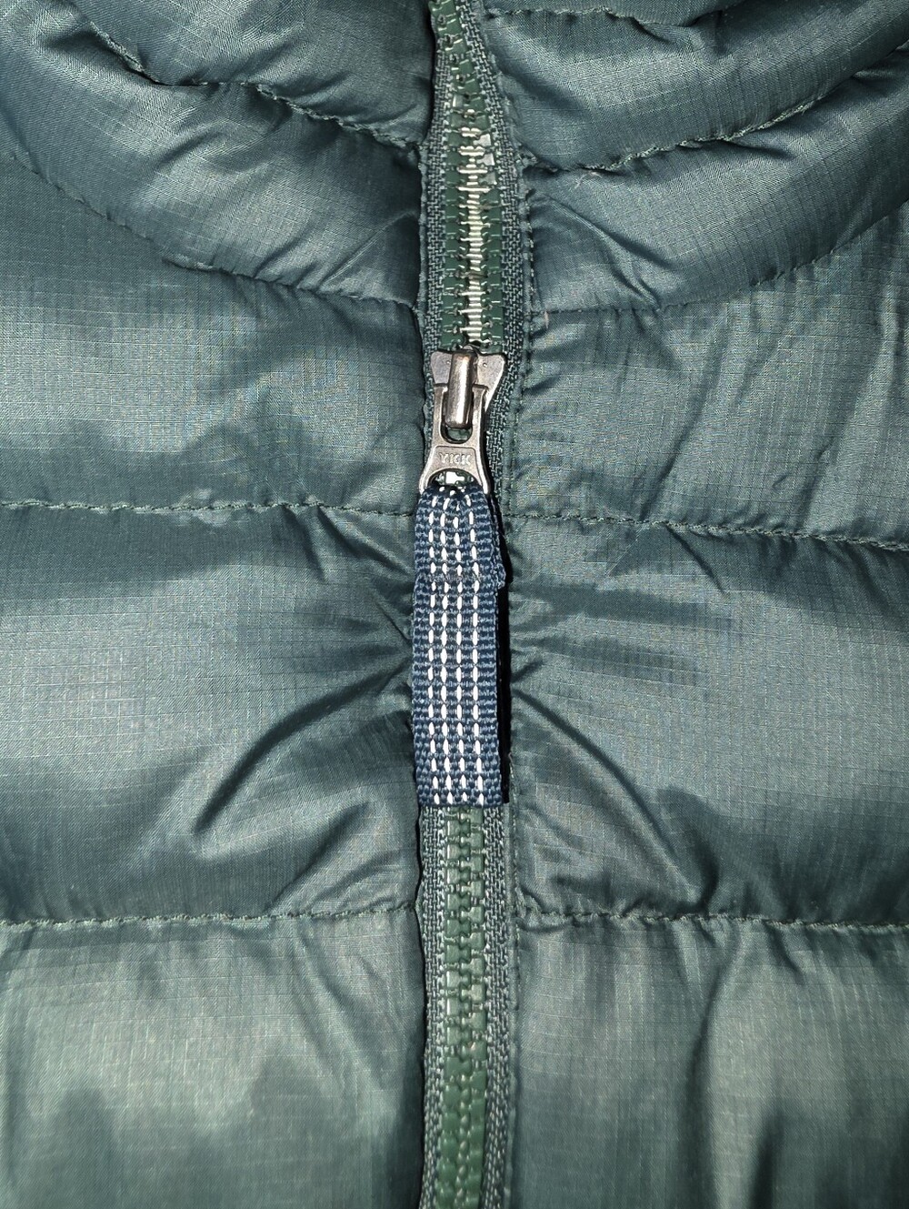 Patagonia Forest Green Down Puffer kids jacket size 10 - Picture 6 of 12
